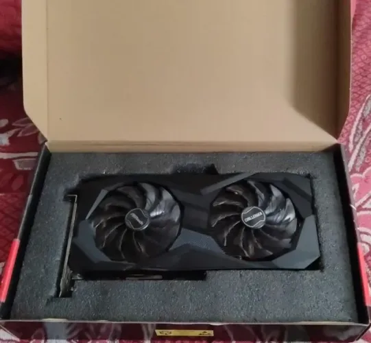 Placa de Vídeo AMD Radeon RX 6600 8GB - Excelente Estado
