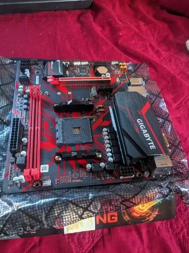 Placa mãe AMD - B450m Gaming
