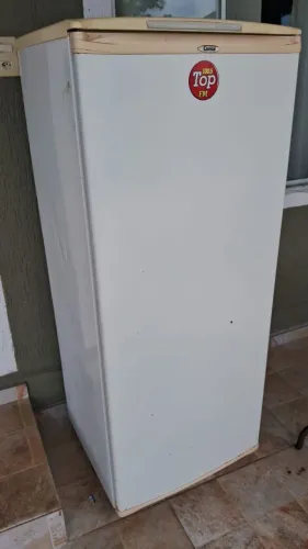 Geladeira cônsul 