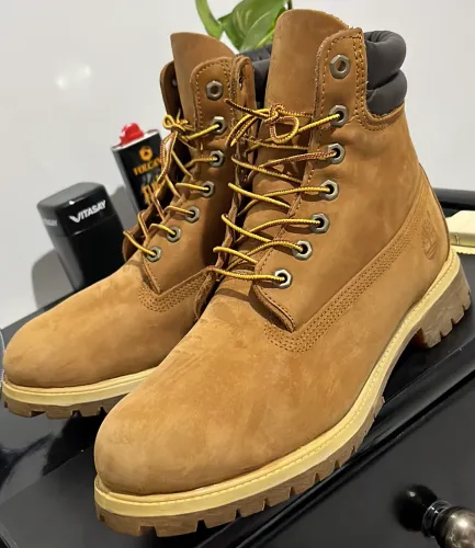 Bota timberland 42 edição mais nova original importada 