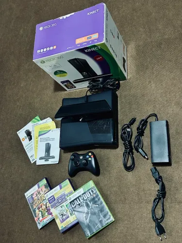 Videogame Xbox 360 Slim Original e bloqueado pouco usado e muito bem conservado 110v