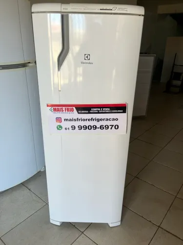 Geladeira Electrolux 300 litros