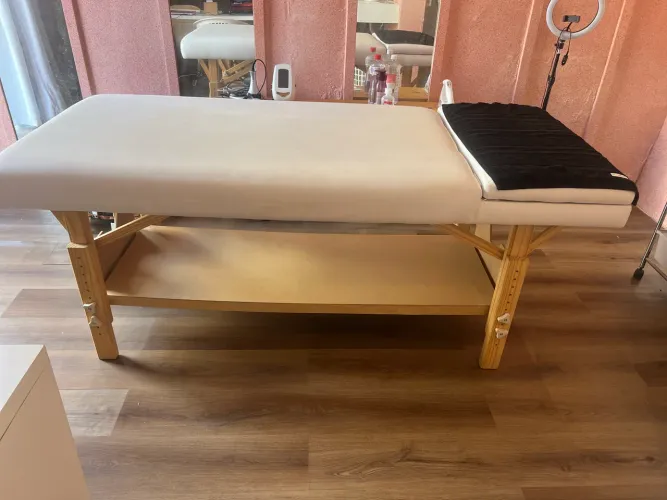VENDO MACA PARA CONSULTÓRIO 