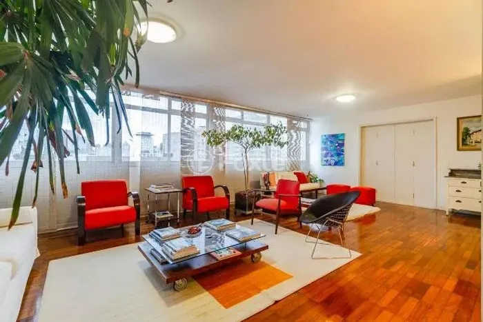Apartamento à venda Rua Oscar Freire, Cerqueira César - São Paulo