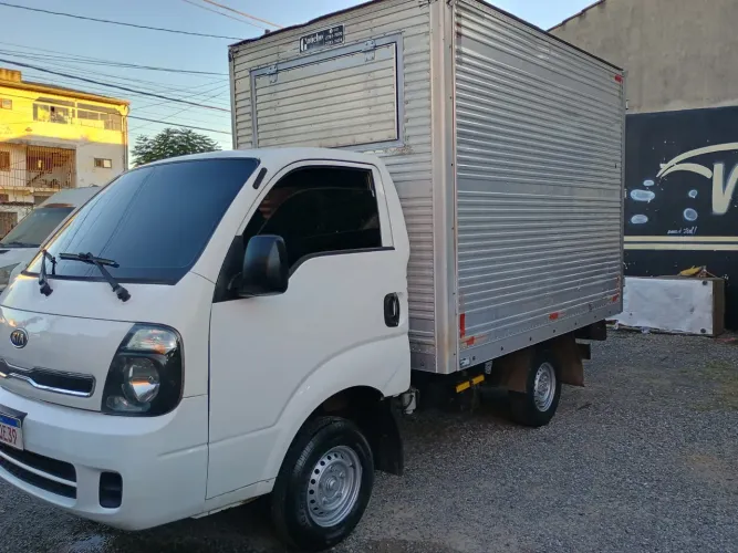 Kia Motors Bongo K-2500 2.5 4X2 TB Diesel 2012
