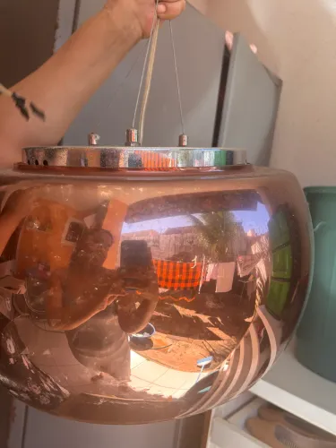 LUSTRE PENDENTE GLOBO ESPELHADO ROSE GOLD - USADO 