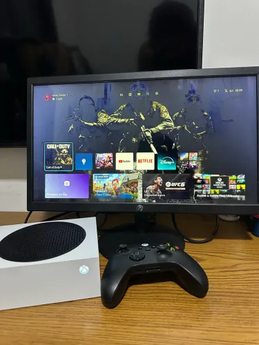 Xbox séries S + monitor 75hz novo com caixa 