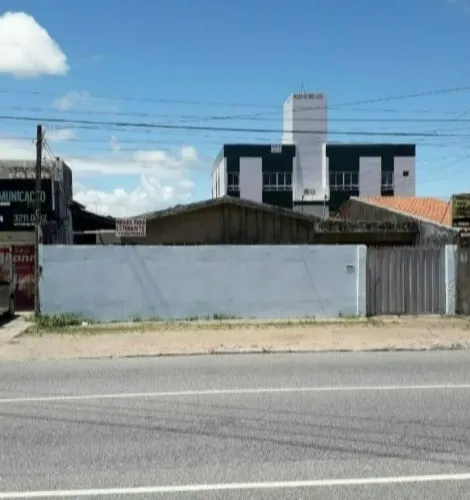 Pensionato feminino em frente à ufpb.