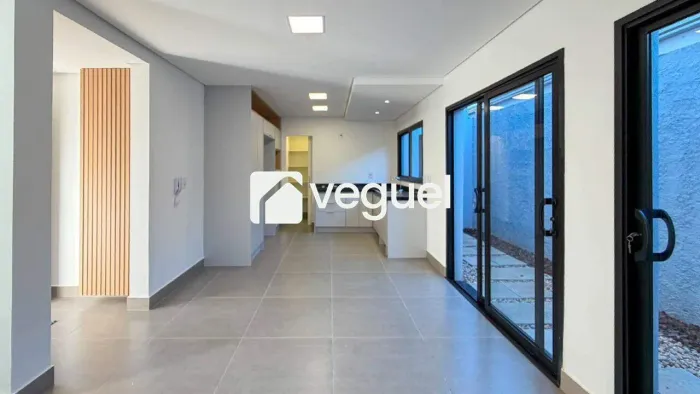 Casa de 168m² com 3 suítes para alugar no bairro Chácara Primavera, Campinas/SP.