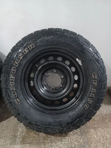 Jogo de Rodas e Pneus Hilux