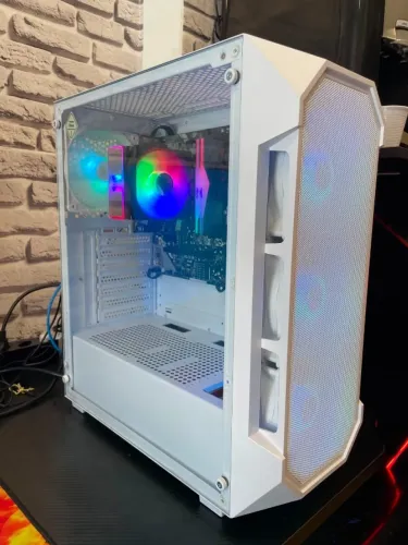 Pc gamer branco Ryzen 5 5600GT