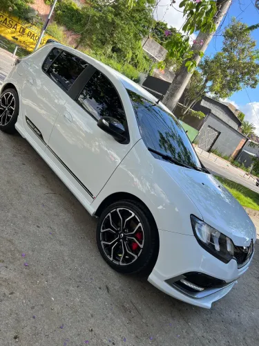 Renault Sandero Sport RS 2.0 Hi-power 16V 5P 2020