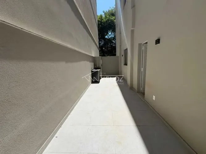 Apartamento : Padrão / Residencial / Humaitá