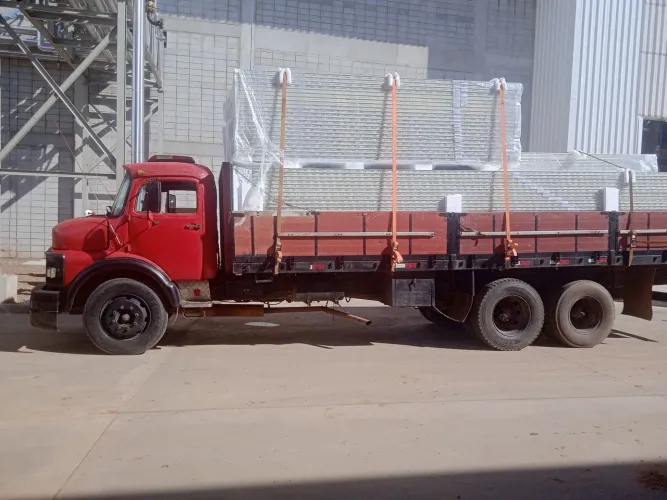 Caminhão 1113