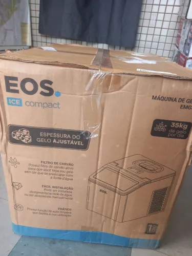 Maquina de fazer gelo EOS 220V