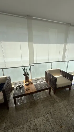 Conjunto Sacccaro 2 poltronas e 1 mesa