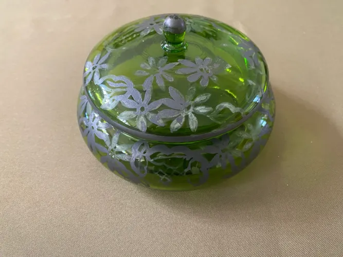 Bomboniere em Vidro Verde (Ótimo Estado)