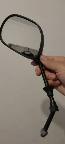 Retrovisor de moto usado lado esquerdo Yamaha ybr, Honda titan 2000