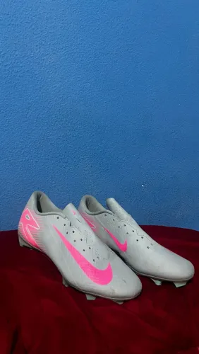 Chuteira Nike original