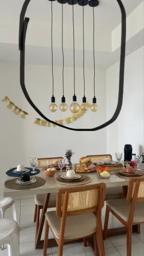 Pendente industrial com 5 lâmpadas de filamento