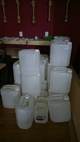 Galões de 20 litros