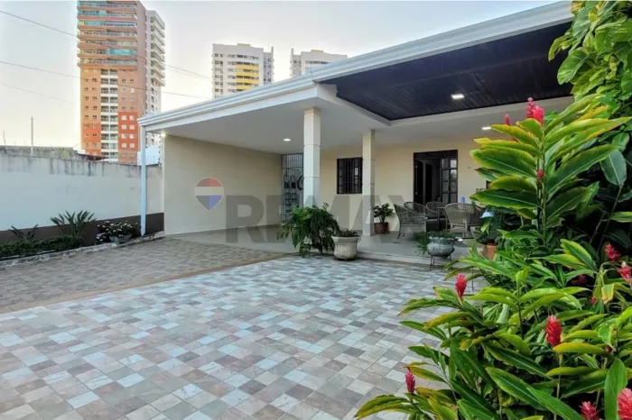 Casa com 3 Quartos sendo os 3 suíte em Capim Macio, Natal