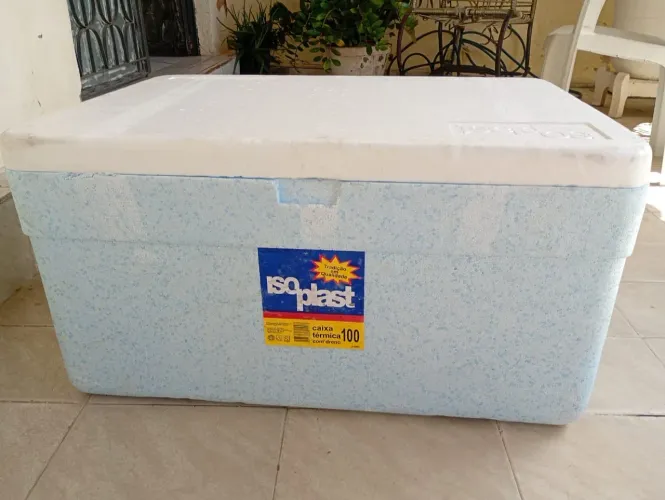 Vendo esse isopor 100L