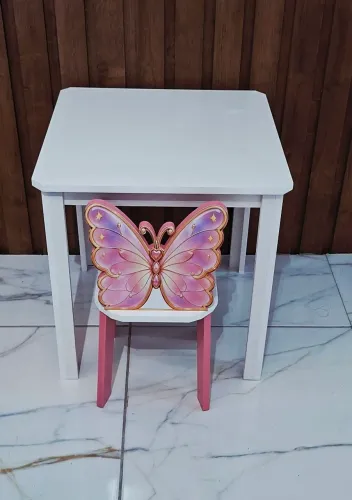 Conjunto de mesa e cadeira infantil 