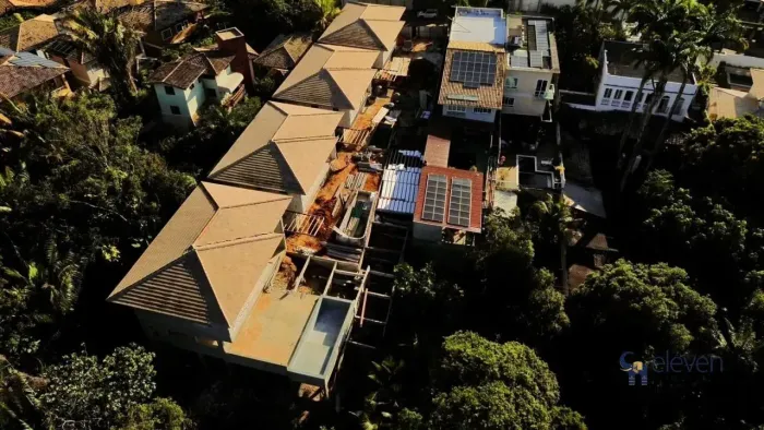 CASA - PATAMARES (CONDOMÍNIO FECHADO). CASA EM CONSTRUÇÃO, COM 306 M², 4 SUÍTES, 2 PAVIMEN