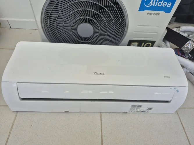  4.6 (42) Ar Condicionado Split Inverter Hi Wall Midea IA Ecomaster 12000 BTUs Frio - 220V
