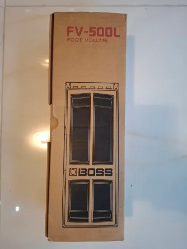 PEDAL DE VOLUME E EXPRESSÃO BOSS