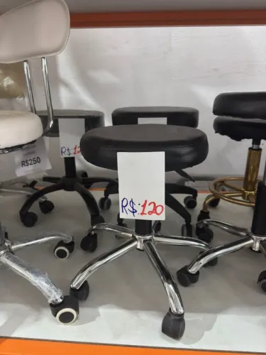 Mocho banqueta sem encosto modelos de mostruari super promoção de R$250 por R$100