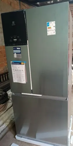 Geladeira Eletrolux 590l 3 porta nova sem uso