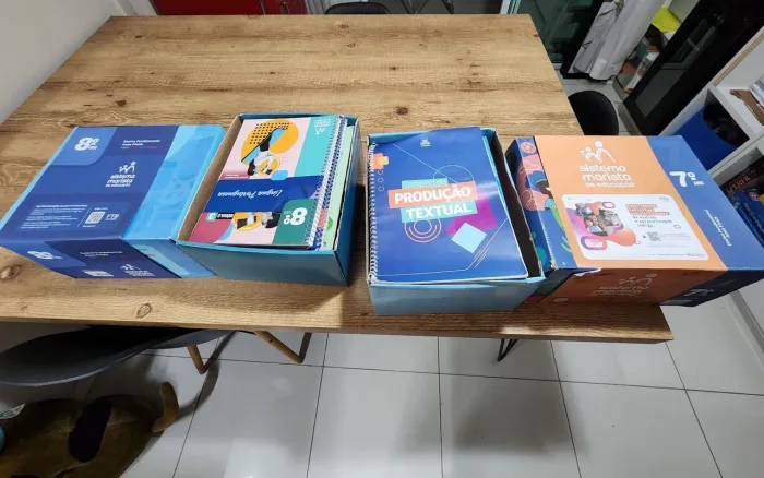 Livros e Cadernos didáticos Marista