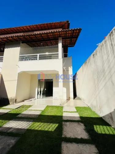 Casa em condomínio fechado na praia dos milionários de Ilhéus, BA