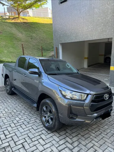 Toyota Hilux CD SR 4X4 2.8 TDI Diesel Aut. 2025
