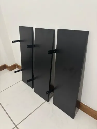 Kit 3 Prateleiras Pretas com Suporte