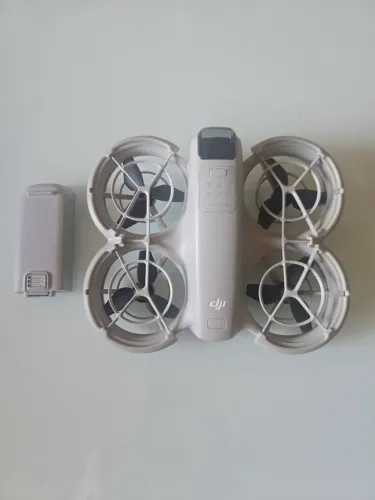 DJI Neo