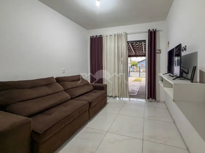 Sobrado Geminado com 2 quartos, Porto Grande - Araquari
