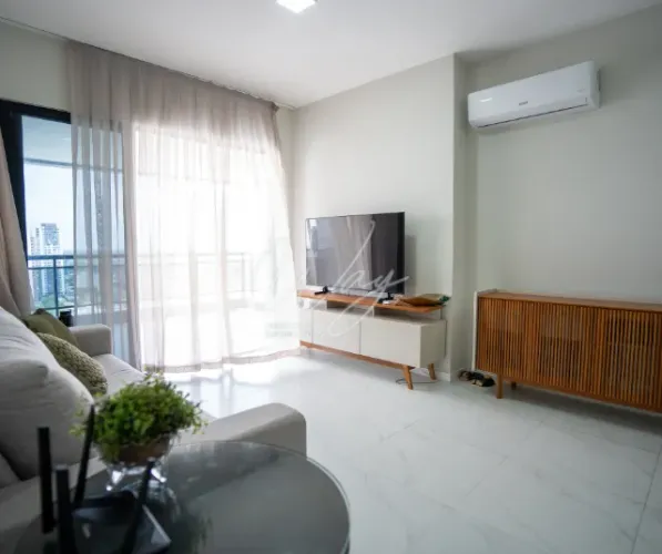 Apto. de 3 Suítes, 3 vagas de garagem, 122,04 m² Mobiliado.