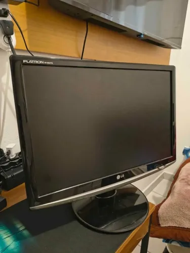 Monitor LG (19) + Teclado e Mouse Dell