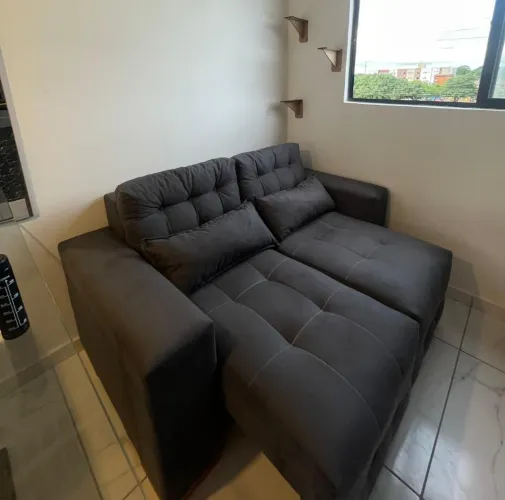 Sofá retrátil com 2 almofadinhas!