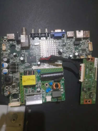 Vendo placa principal para tv Aoc.