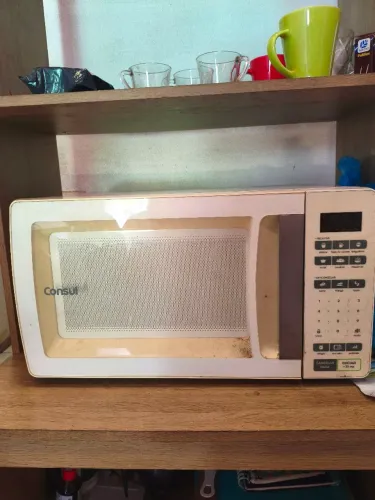 Microondas Consul pra retirada de peças
