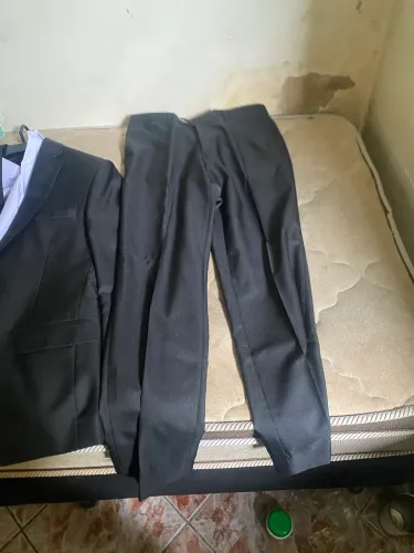 Vende-se palito zerado com calça camisa social capa 