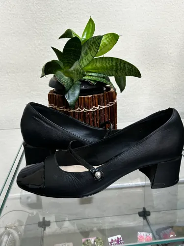 SAPATO ARREZZO TAM.35