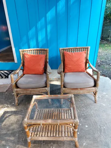 Poltronas de Bambu com mesa de centro