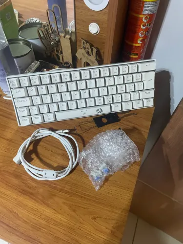 *VENDO TECLADO REDRAGON LAKSHIMI*