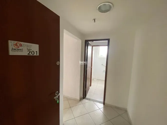 Sala disponível no prédio comercial do Jacareí Shopping
