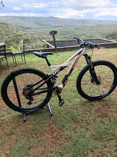 Specialized Stumpjumper Aro 29 Tamanho M Impecável